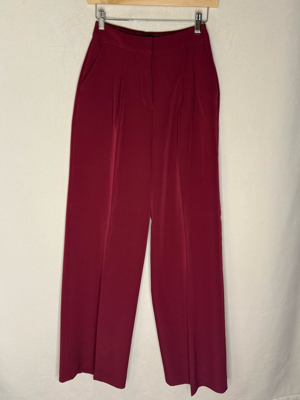 Express Wide-Leg Super High Rise Trousers in Burgundy
